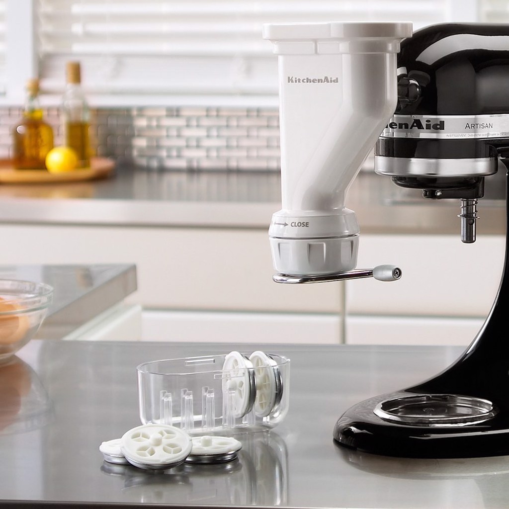 KITCHENAID Accessorio pressa per pasta corta da Gourmet 6 tipi di pasta Accessori per impastatori in Offerta su Stay On Stay On