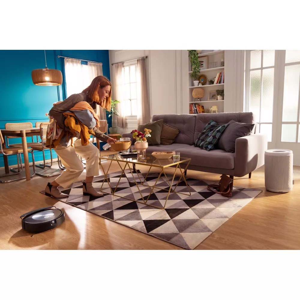 IROBOT Roomba i7 aspirapolvere robot 0,4 L Senza sacchetto Nero, Robot  aspirapolvere in Offerta su Stay On