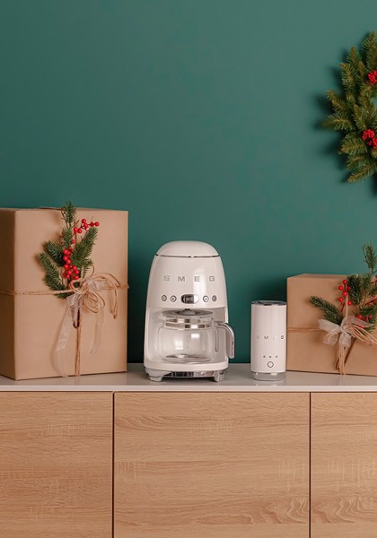 Smeg MFF02CREU montalatte e scaldalatte Crema